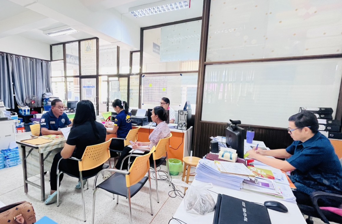 จังหวัดบุรีรัมย์- สพอ.สตึก ประชุมสำนักงานพัฒนาชุมชนอำเภอสตึก ประจำเดือนมิถุนายน 2569