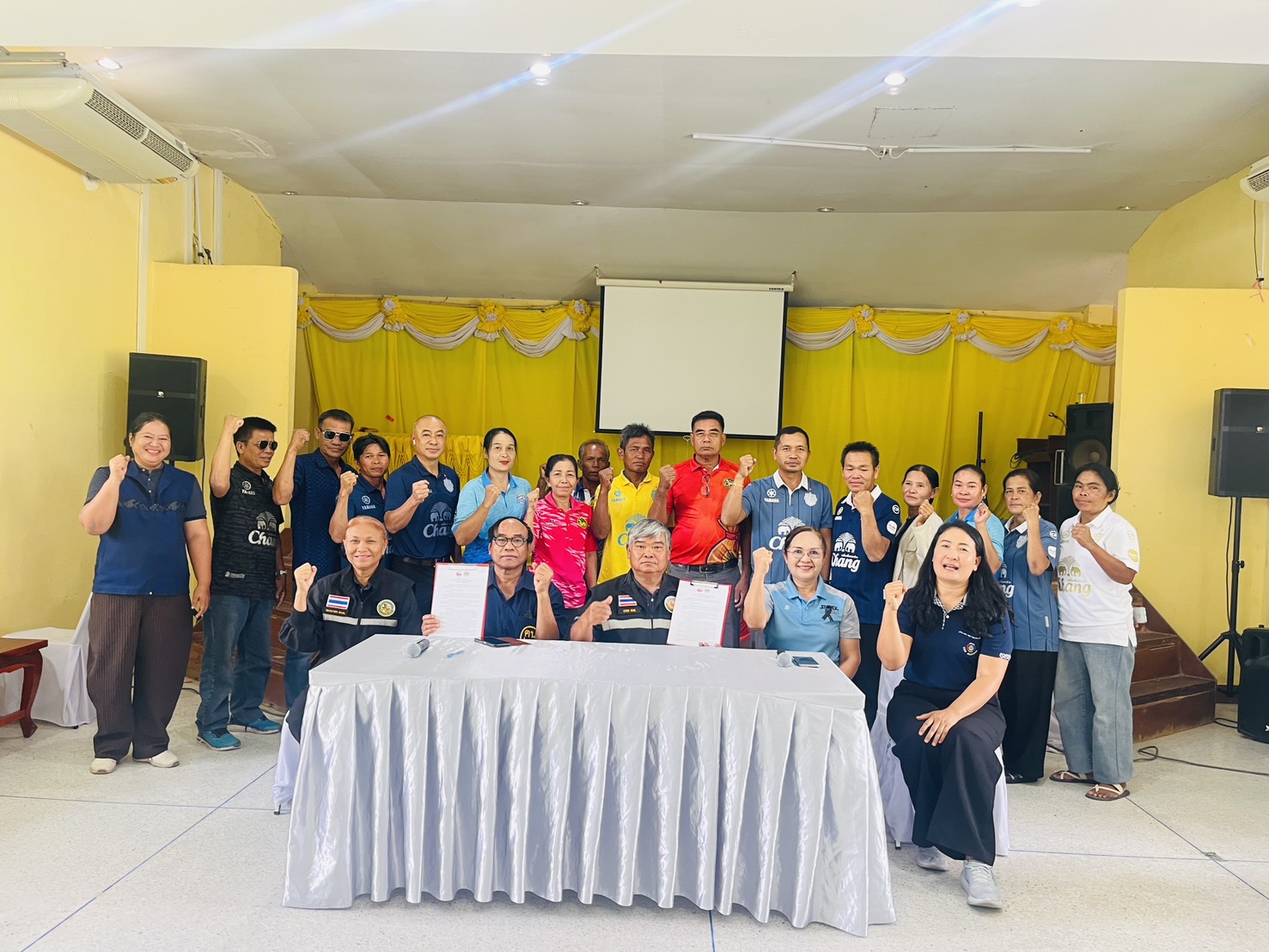 จังหวัดบุรีรัมย์- สพอ.สตึก ติดตามและสนับสนุนการขับเคลื่อนงานตำบลเข้มแข็งตามหลักปรัชญาของเศรษฐกิจพอเพียง ตำบลทุ่งวัง อำเภอสตึก จังหวัดบุรีรัมย์
